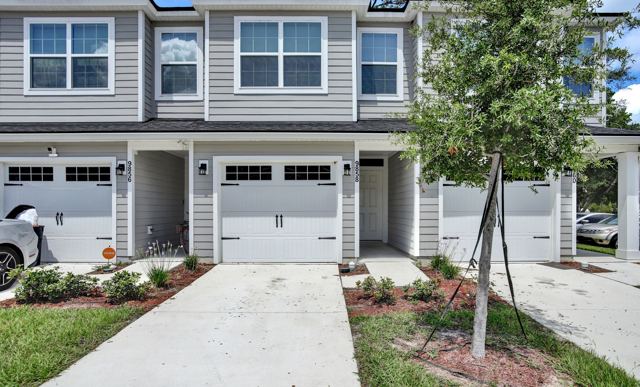 Townhomes with attached garages at Morgan's Walk